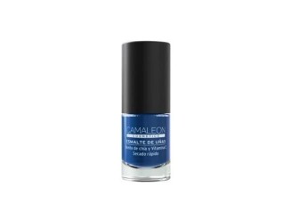 Camaleón esmalte de uñas azul klein