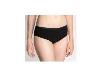 Braguita menstrual negra flujo moderado.